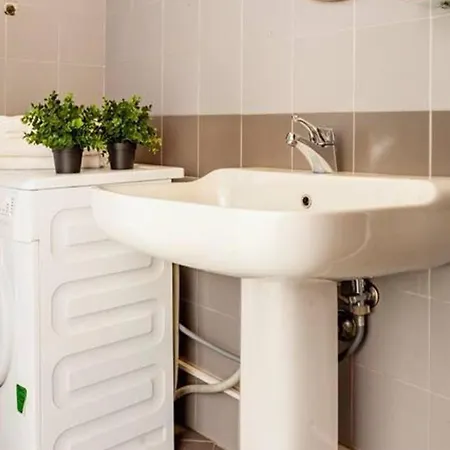 Design With Parking Navigli Sleeps5 Nyaraló *